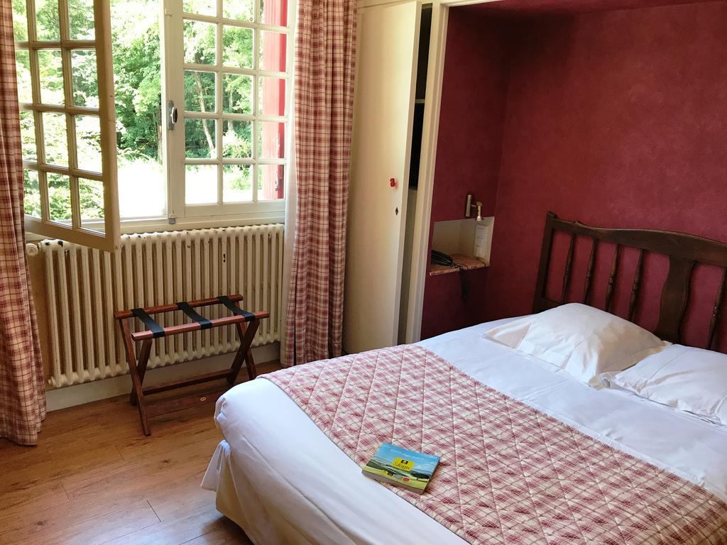 Hostellerie La Charmille Escoire Buitenkant foto