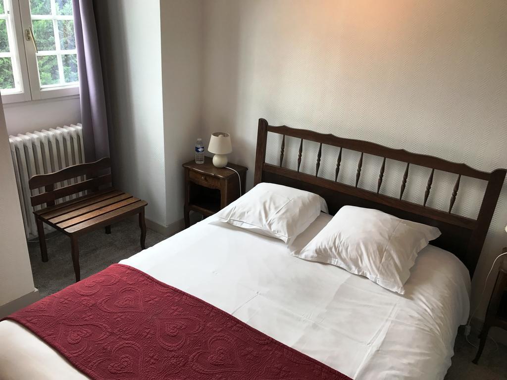 Hostellerie La Charmille Escoire Buitenkant foto