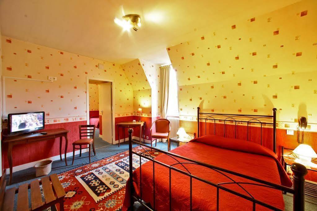 Hostellerie La Charmille Escoire Buitenkant foto