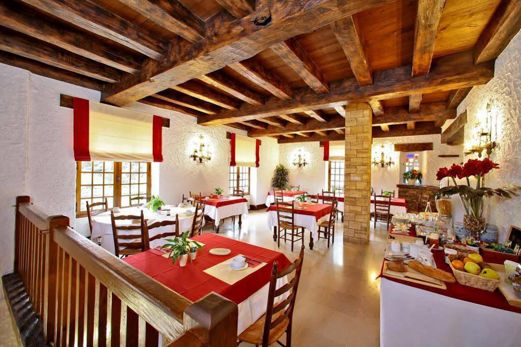 Hostellerie La Charmille Escoire Buitenkant foto