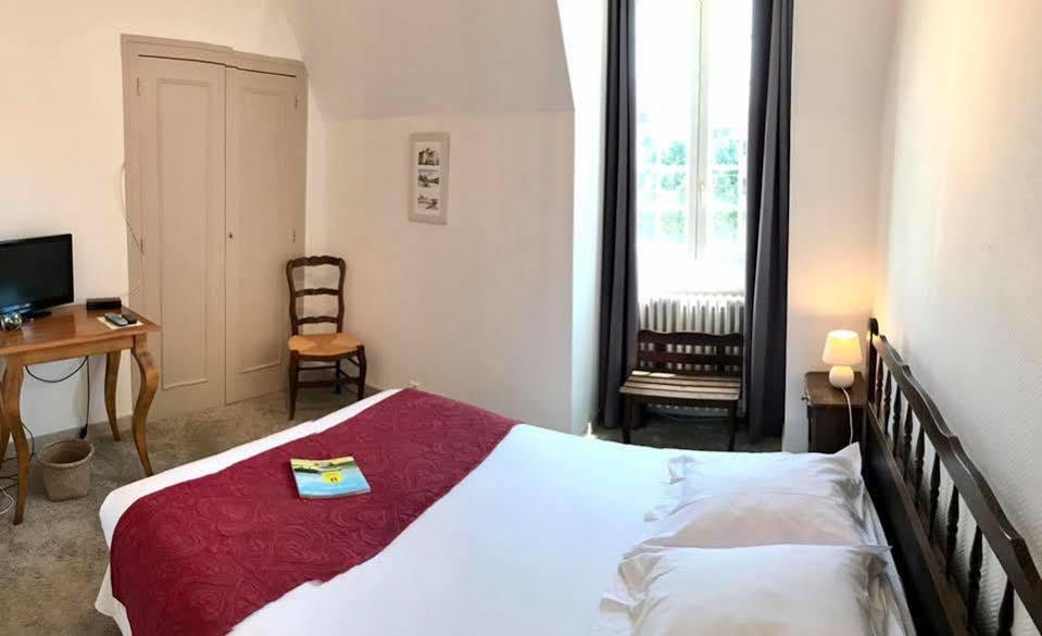 Hostellerie La Charmille Escoire Buitenkant foto