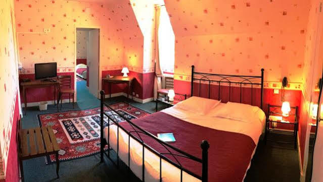 Hostellerie La Charmille Escoire Buitenkant foto